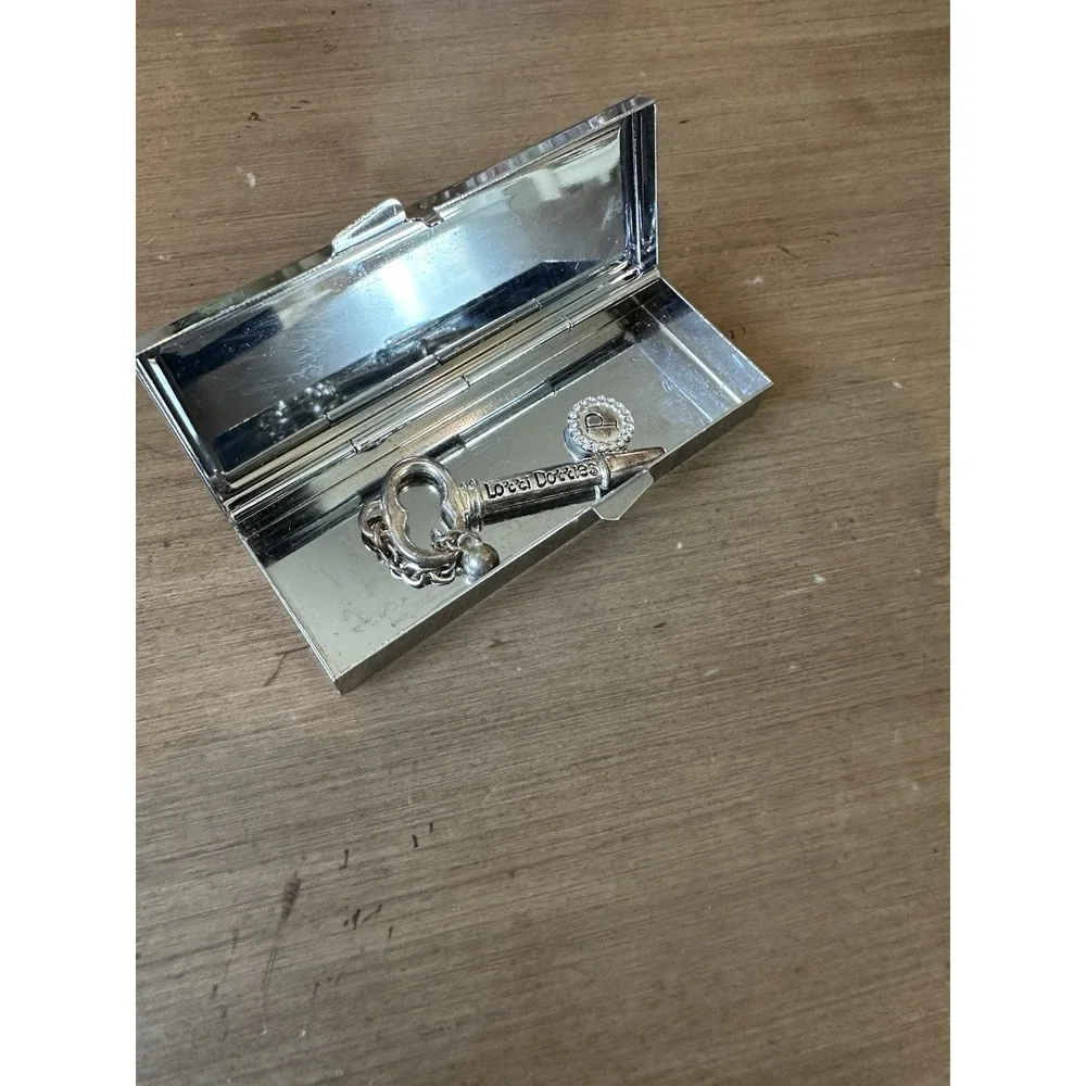 LOTTI DOTTIES METAL BOX AND KEY AND P CHARM‎ Collectible